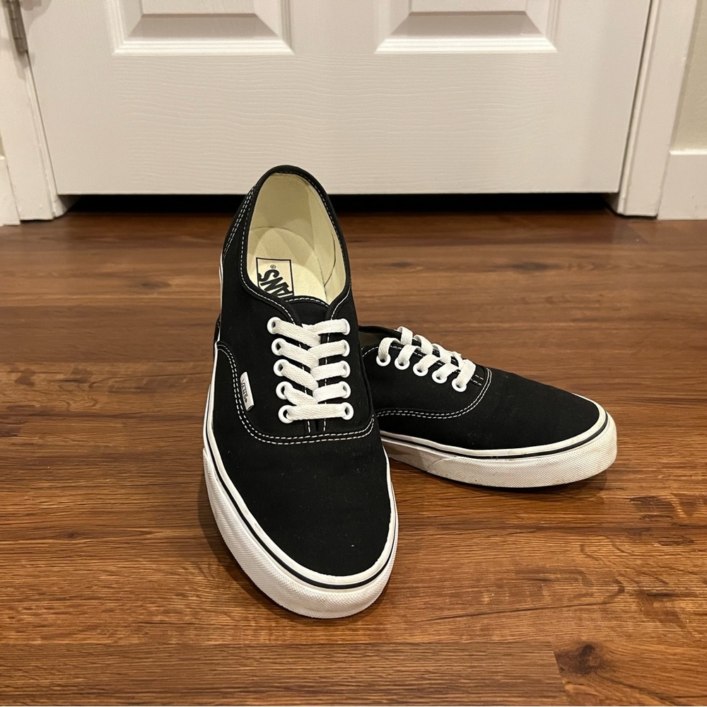 Men’s shoes size 11